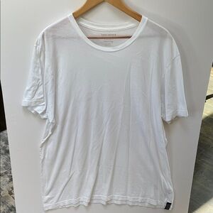 Todd Snyder White Short Sleeve Tee